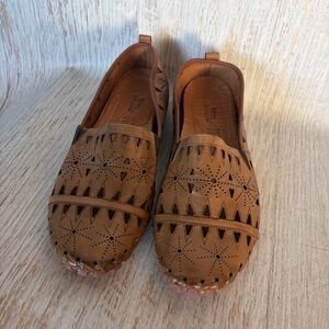 Spring Step Fusaro Brown Leather Cutout Loafers